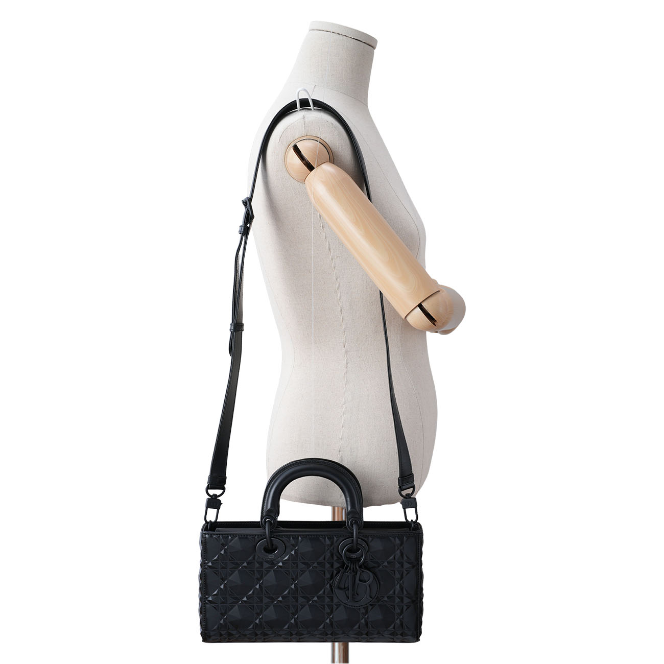 CHRISTIAN DIOR(USED)디올 다이아몬드 디조이백